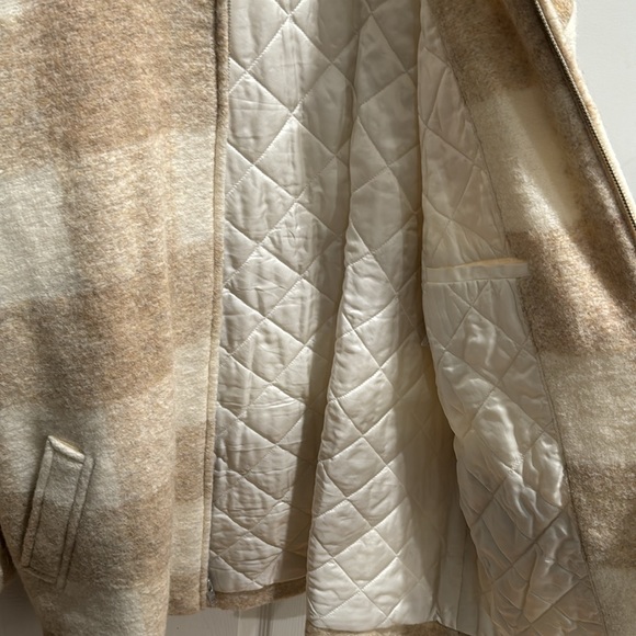 Aritzia Wilfred Free Merino Wool Coat - Picture 5 of 5